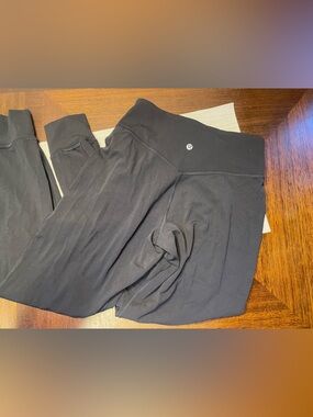 Lululemon Black Joggers Women’s Size 6 High Rise Athletic Pants